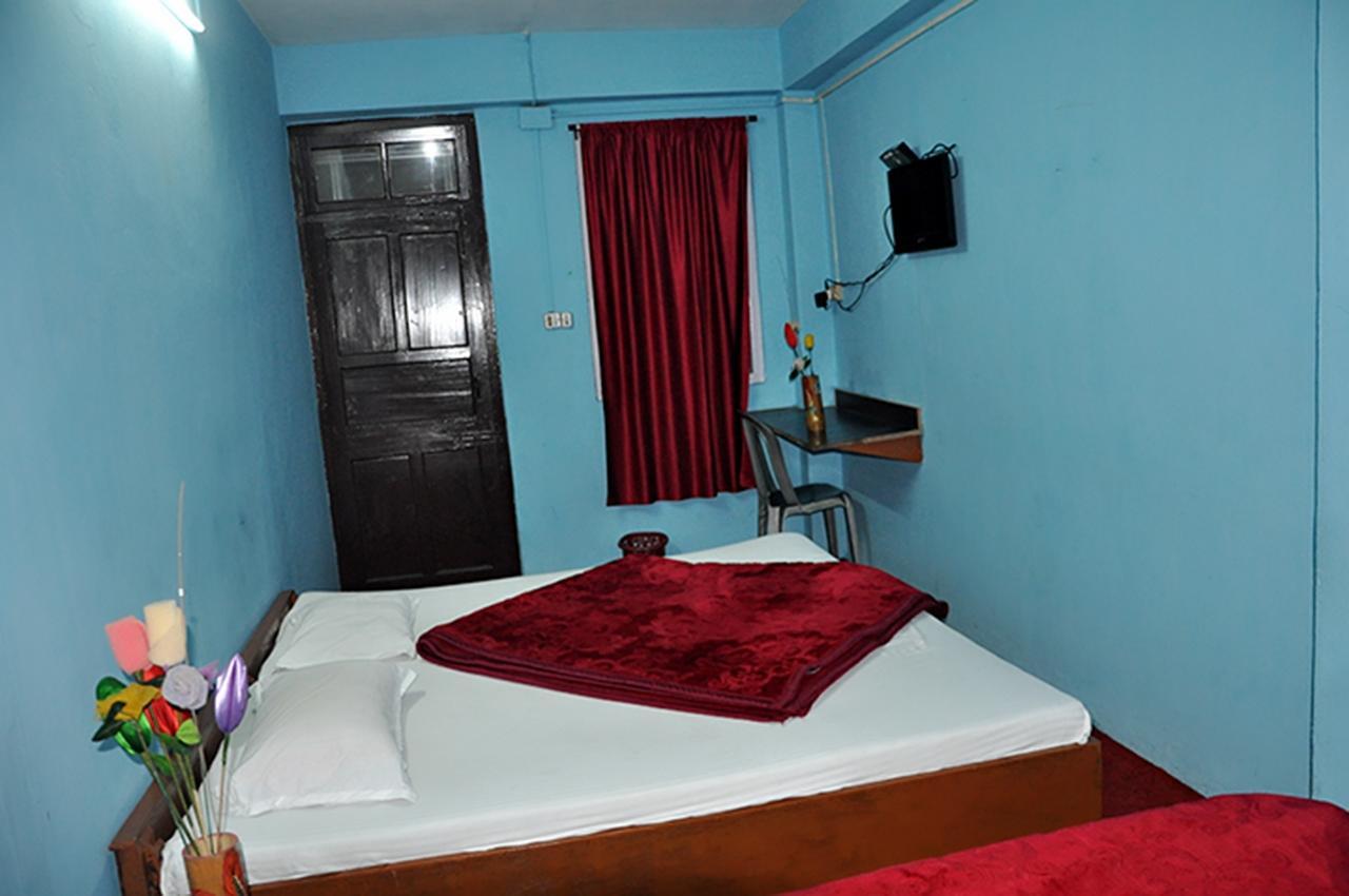 Hotel Palbheu Gangtok Exteriör bild