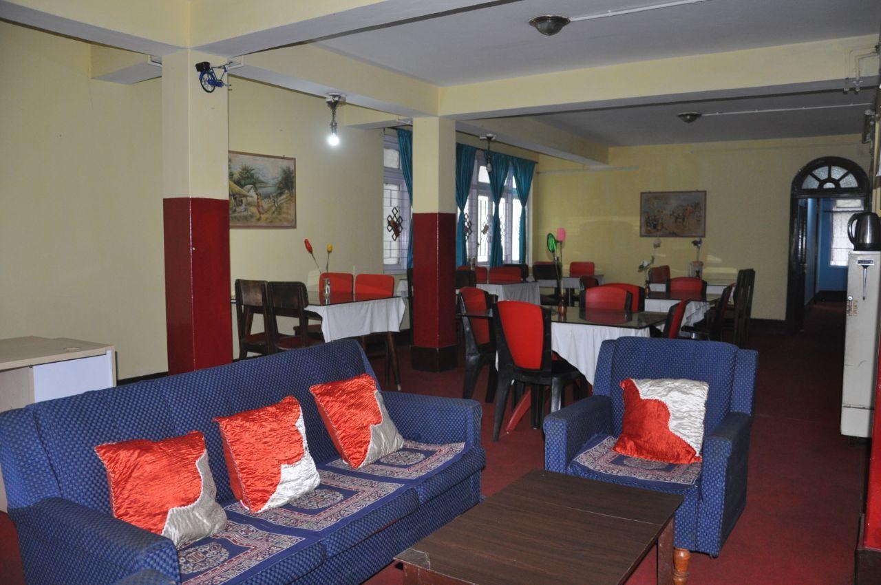 Hotel Palbheu Gangtok Exteriör bild